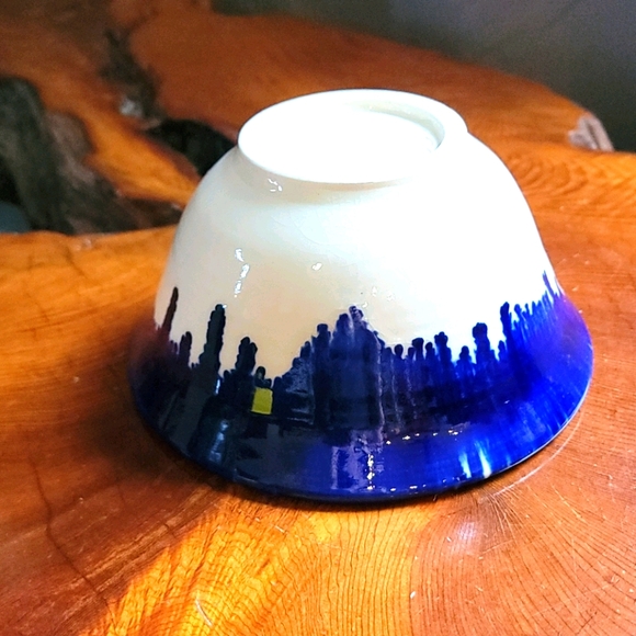 Artisan Made,Hand Thrown Pottery Bowl - Picture 3 of 5